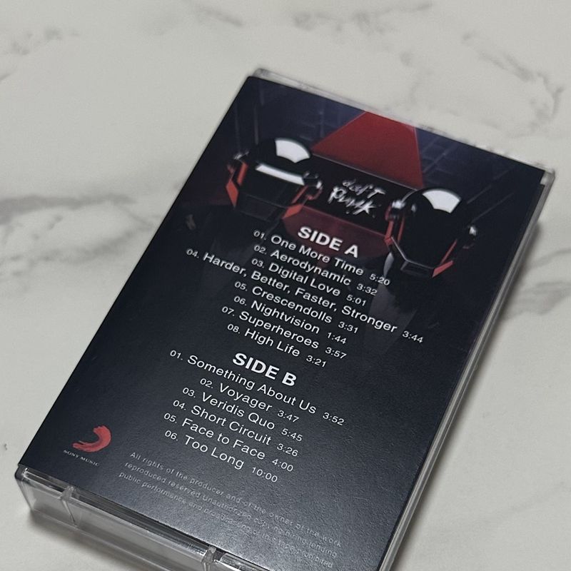 Cassette de musique électroniq - Audio Music Lyrics avis et prix