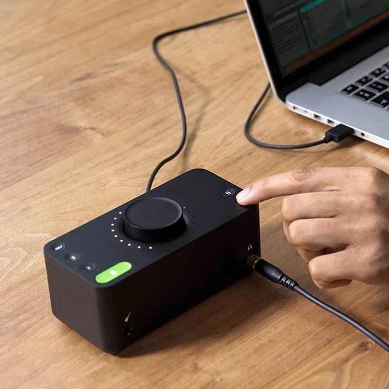 Carte son professionnelle 4/8  - Audio Music Editing avis et prix